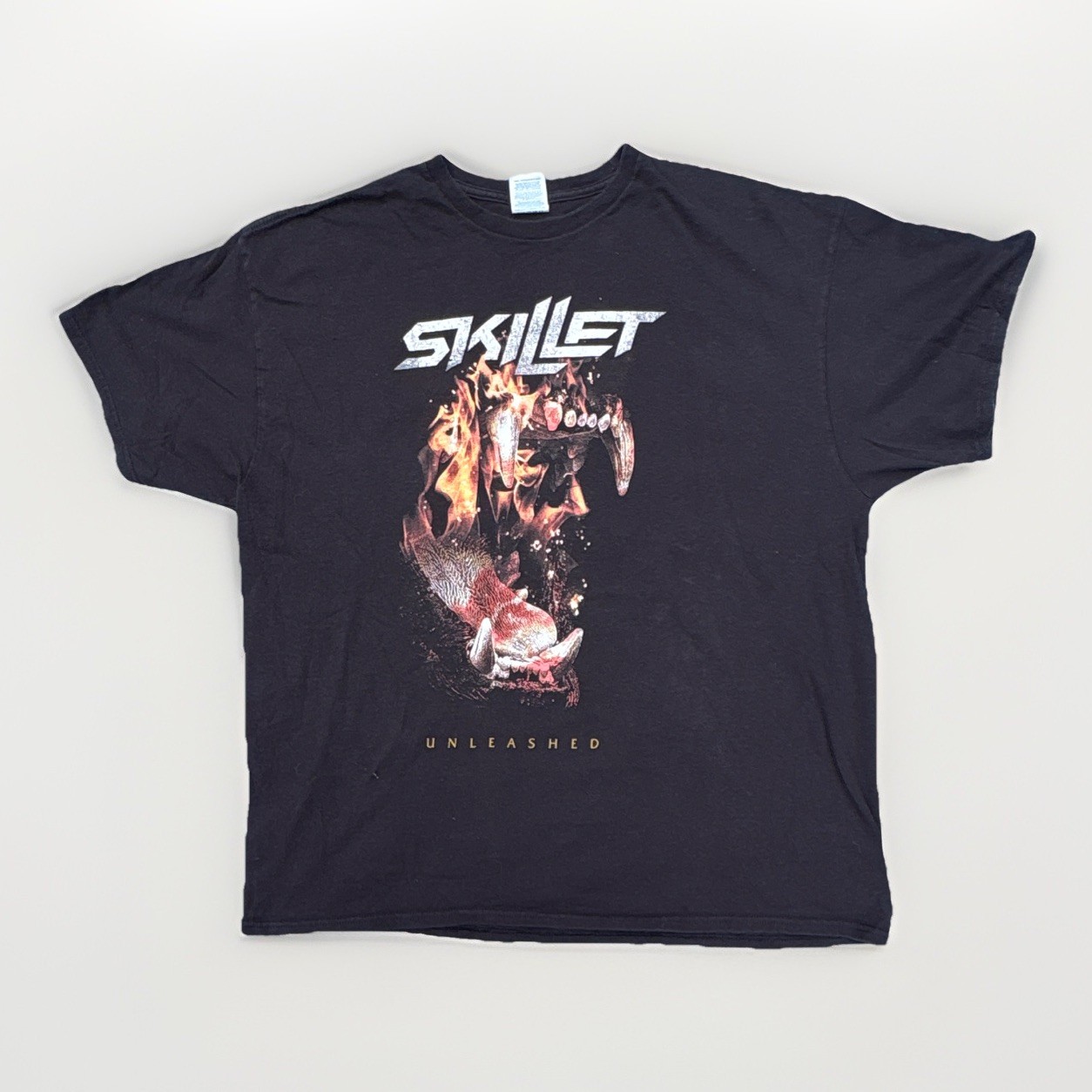 Delta Pro Weight XL Black Skillet Unleashed Graphic Print Crew Neck T-Shirt gallery