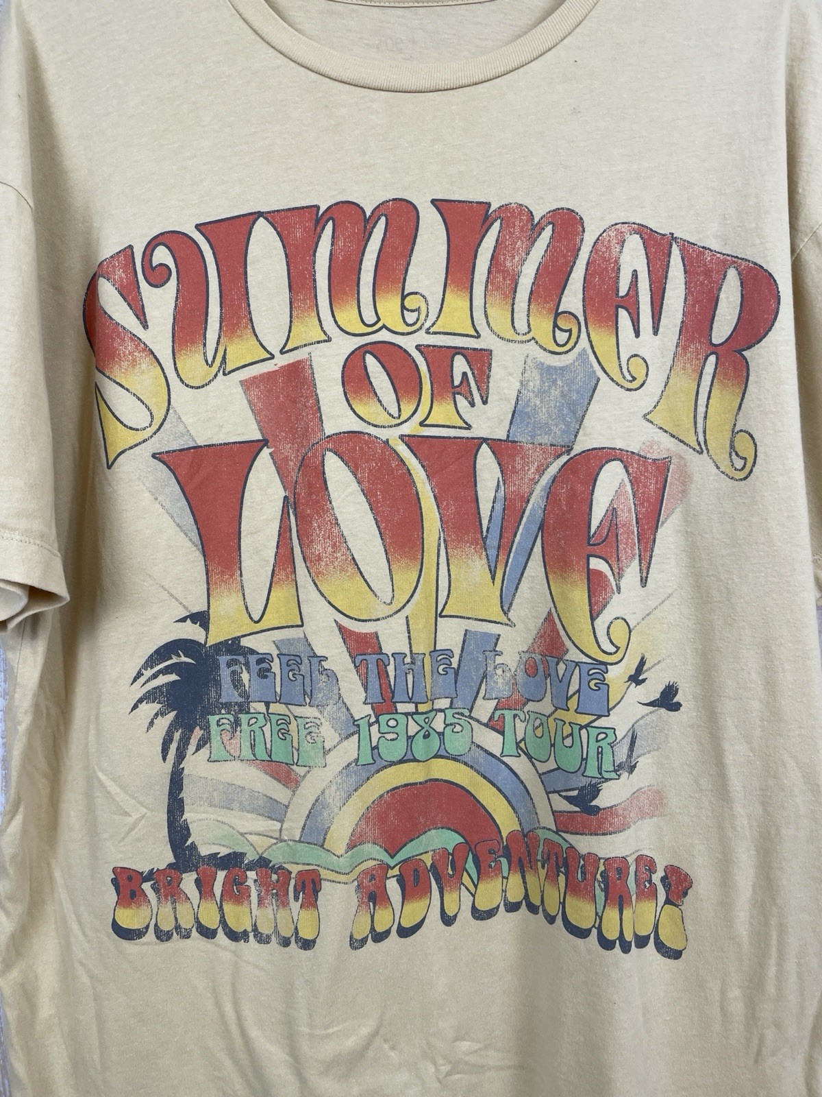 Zoe + Liv Summer of Love 1985 GRAPHIC YELLOW Short Sleeve T-Shirt Mens S/M gallery