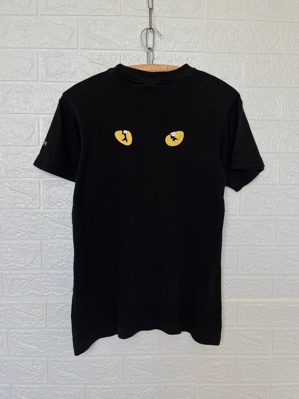 Vintage CATS Musical T-Shirt 1981 Zurich Production Black Tee Small Yellow Eyes gallery