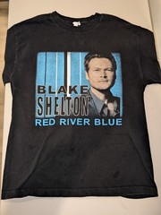 2012 Blake Shelton Red River Blue, “100% Pure BS” Tour Shirt. Size L