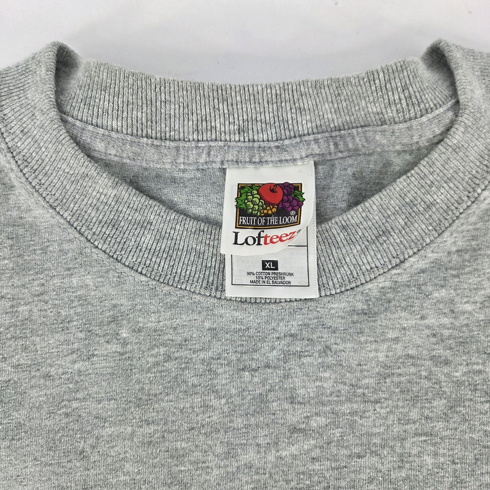 Here Fishy Fishy Embroidered Fishing Size XL Fruit Of The Loom T-Shirt Mens Gray gallery