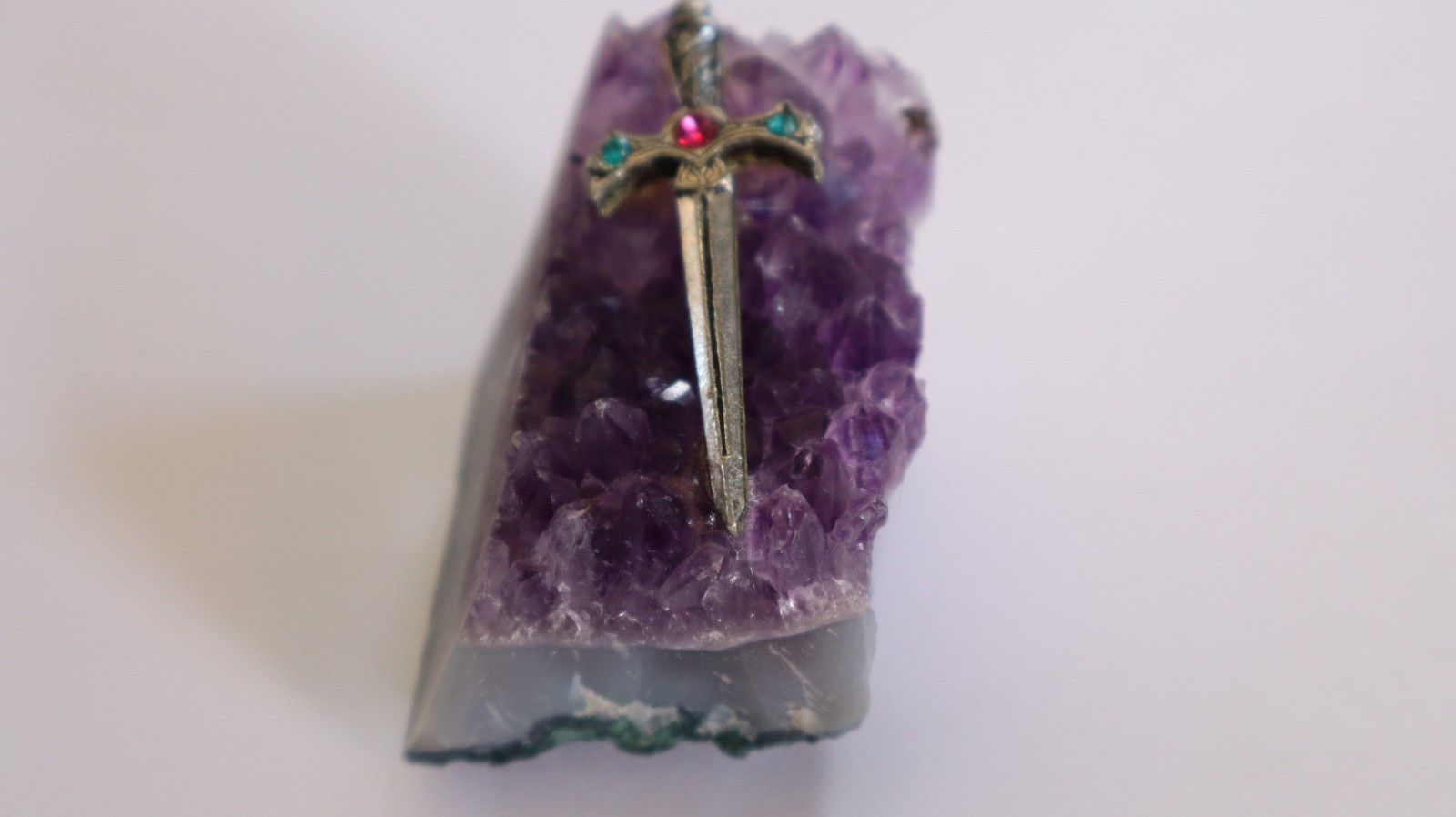 Purple Amethyst Quartz Geode  Crystal With Sword d6