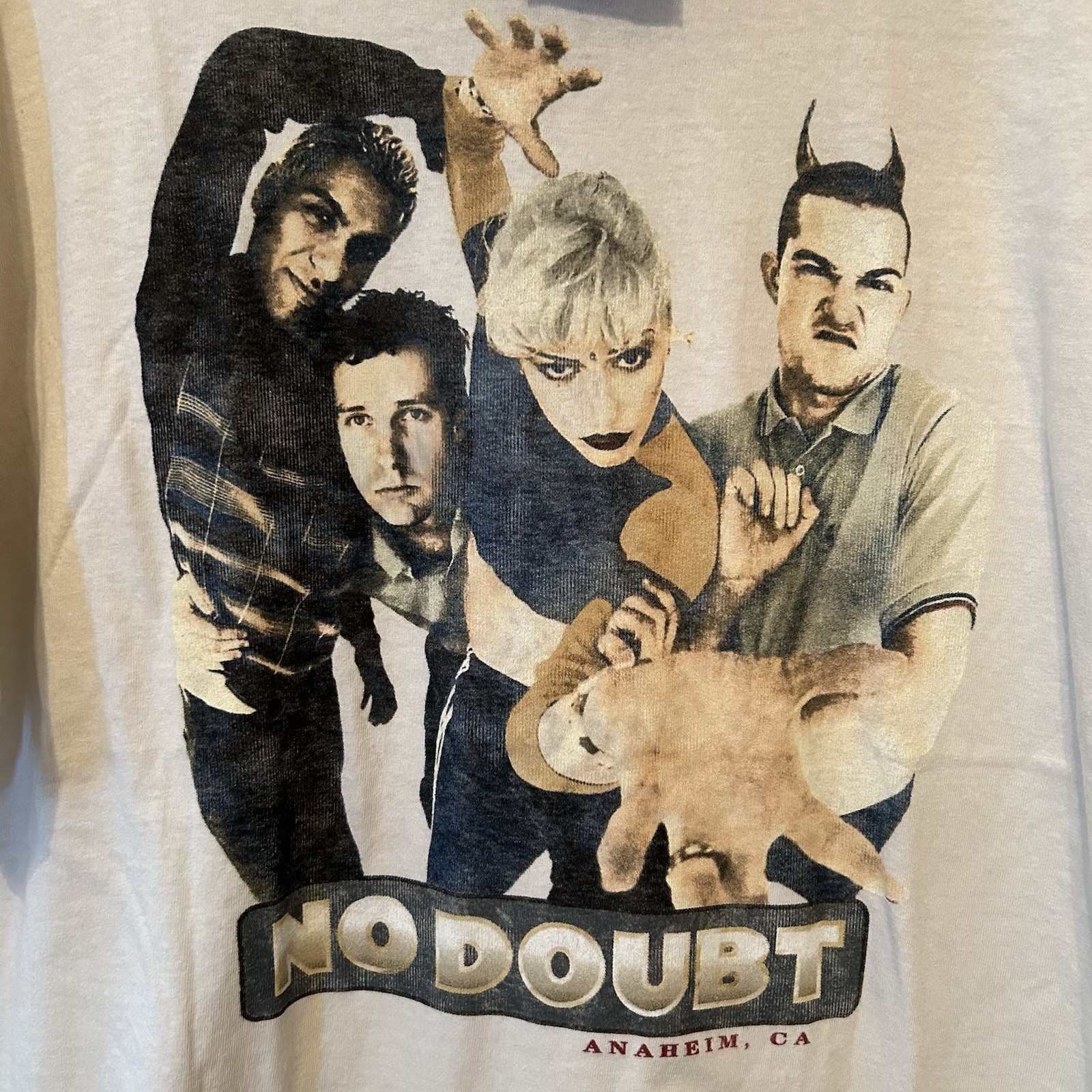 New Forever 21 No Doubt Shirt Large Gwen Stefani Punk Rock Music Anaheim BG24 gallery