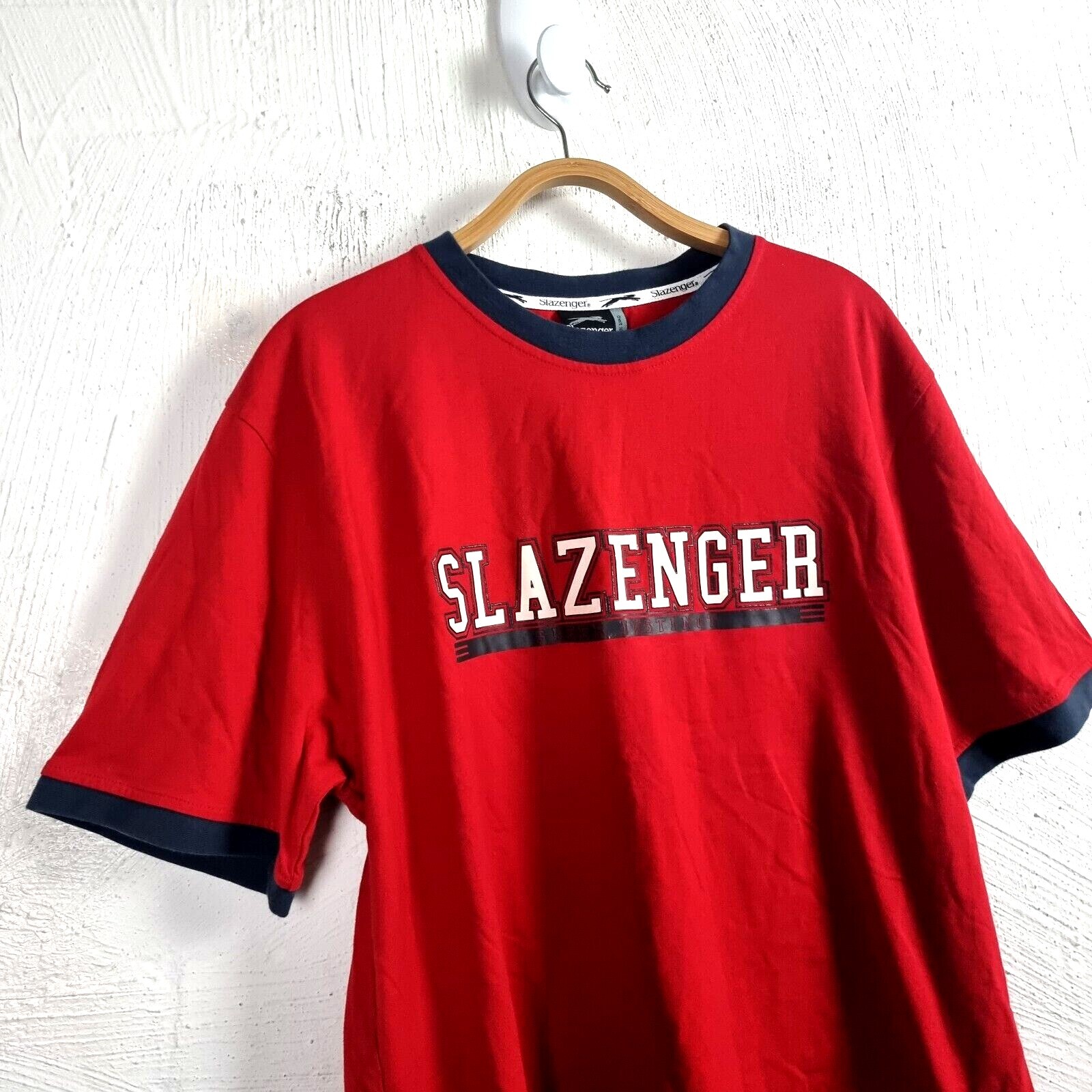 New SLAZENGER Mens T-Shrt Size L Red Stretch Knit Short Sleeve gallery