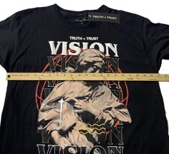 Truth + Trust Graphic Tee Shirt Medium VISION “Be True To Yourself – Size = Med.