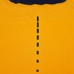 Under Armour Fitted Tee Men’s Yellow/Navy HeatGear Vent AMP Sz S Performance Tee