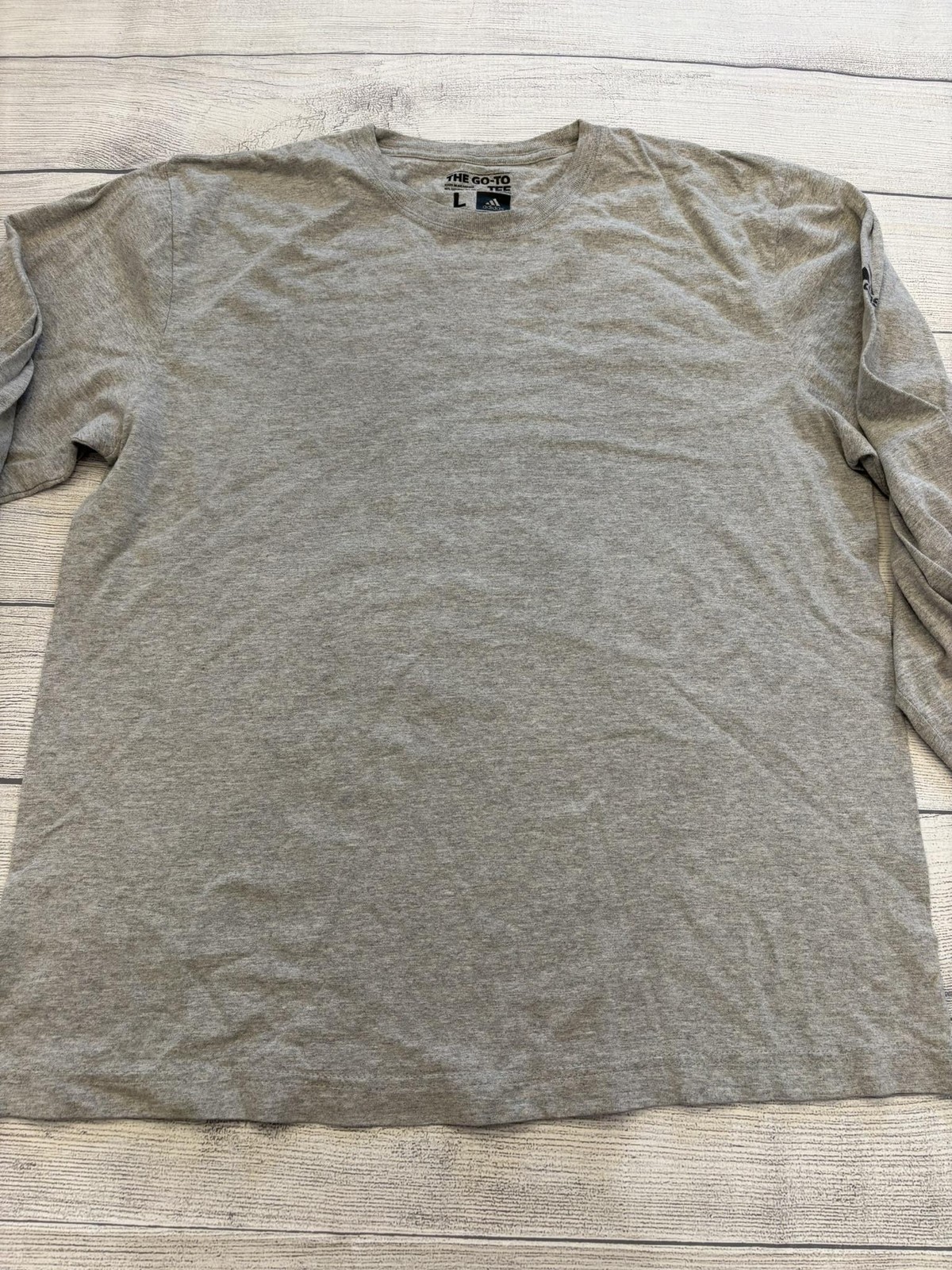 Adidas Shirt Mens Large Gray The Go-To Tee Long Sleeve Athletic Logo Casual gallery