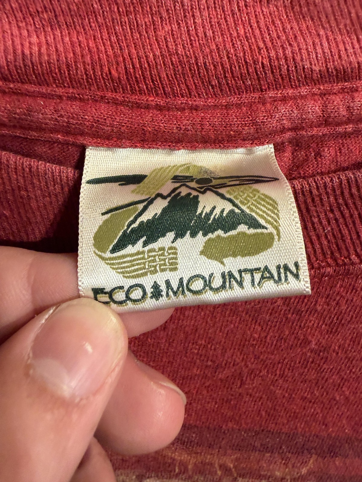 Eco Mountain Tribal Deer Wildlife Shirt Mens XL Red Made USA Graphic Tee Top gallery