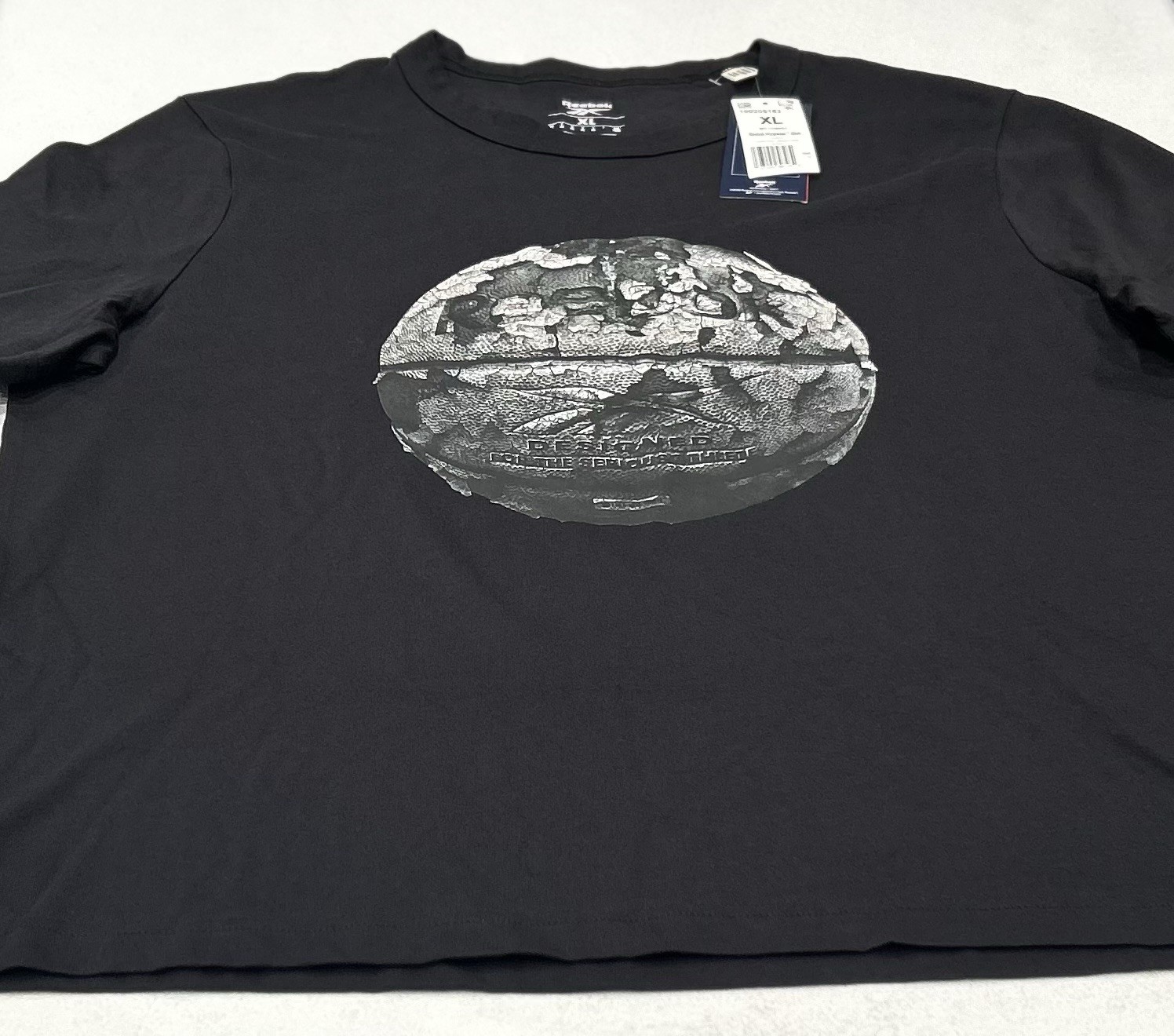 Reebok Men's Regular Fit Short Sleeve Graphic Hoopwear T-Shirt, Black, XL gallery