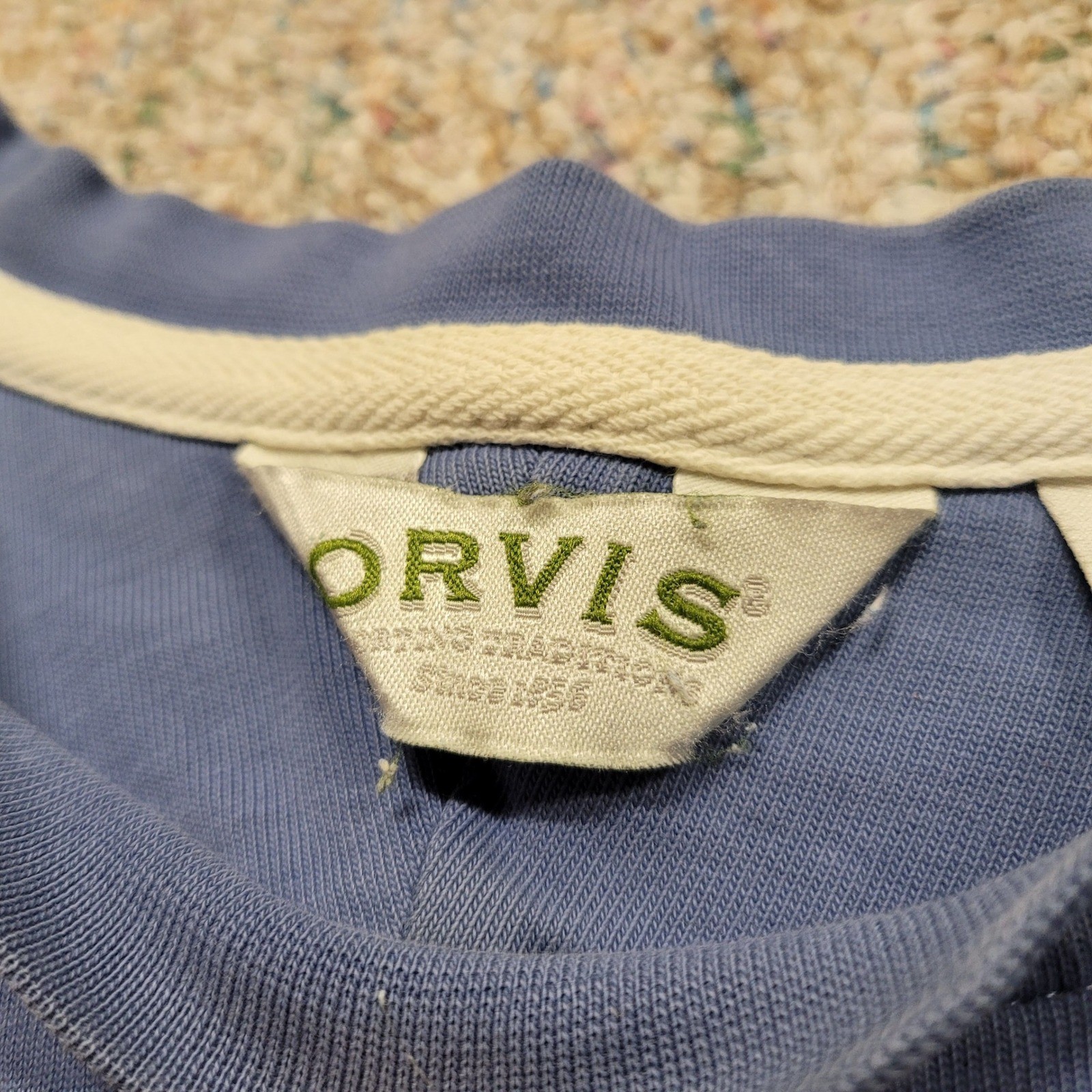 Orvis T-Shirt Mens Medium Blue Short Sleeve Cotton Football Yoke Drop Hem Tee gallery
