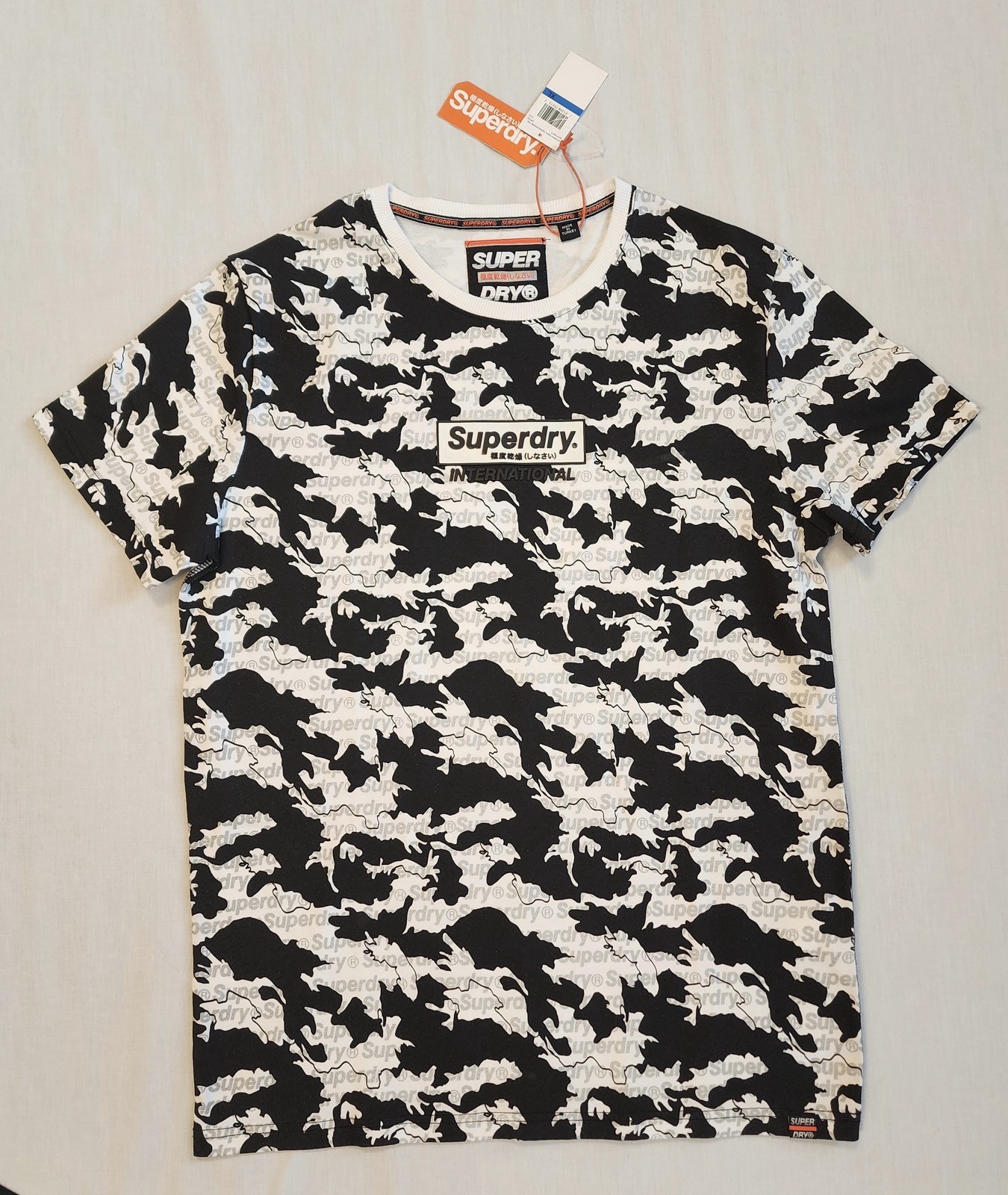 Superdry Mens International Monochrome T-Shirt Graphic Logo NWT gallery