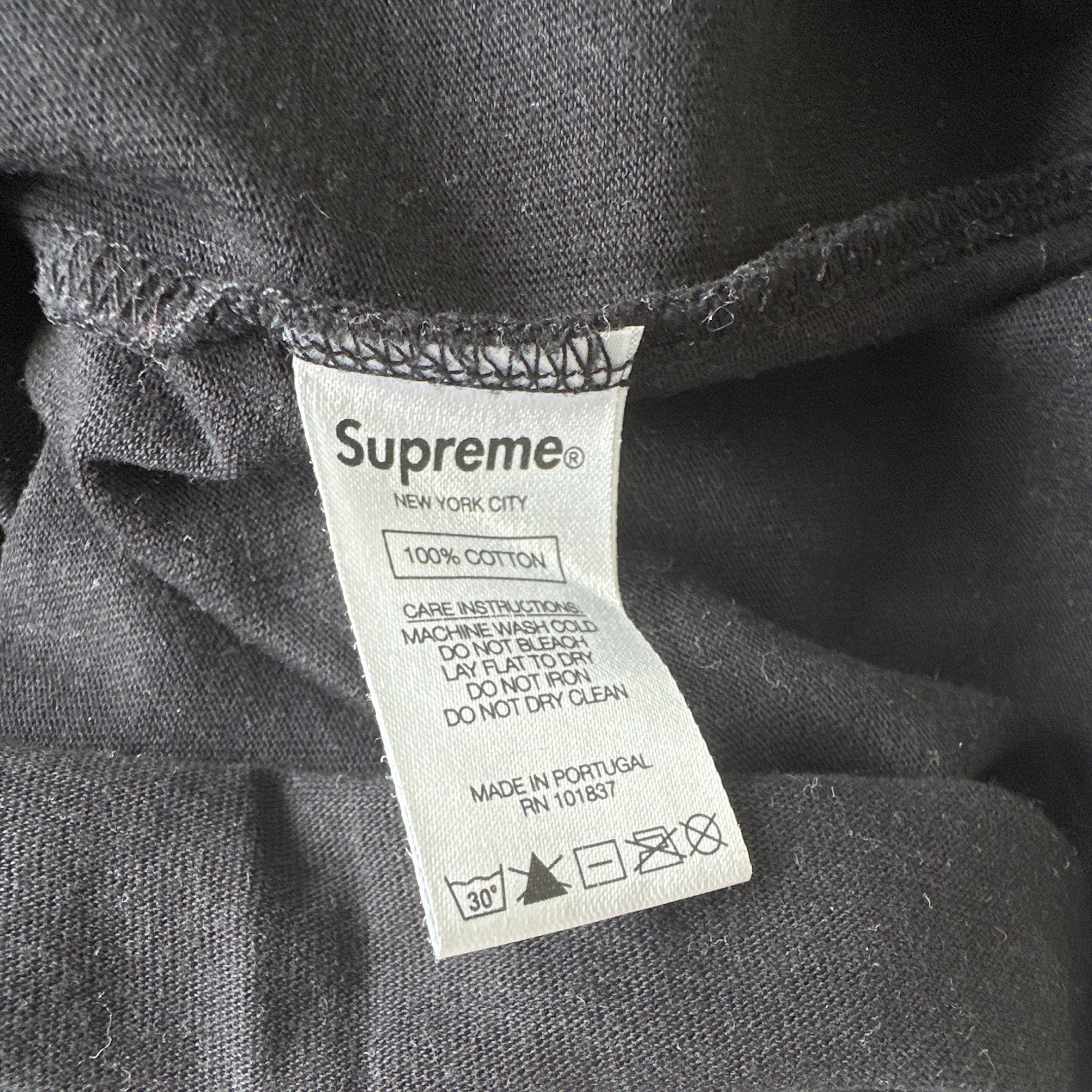 Supreme Black Graphic Logo Crew Neck Short Sleeve Cotton T-Shirt M RN101837 gallery