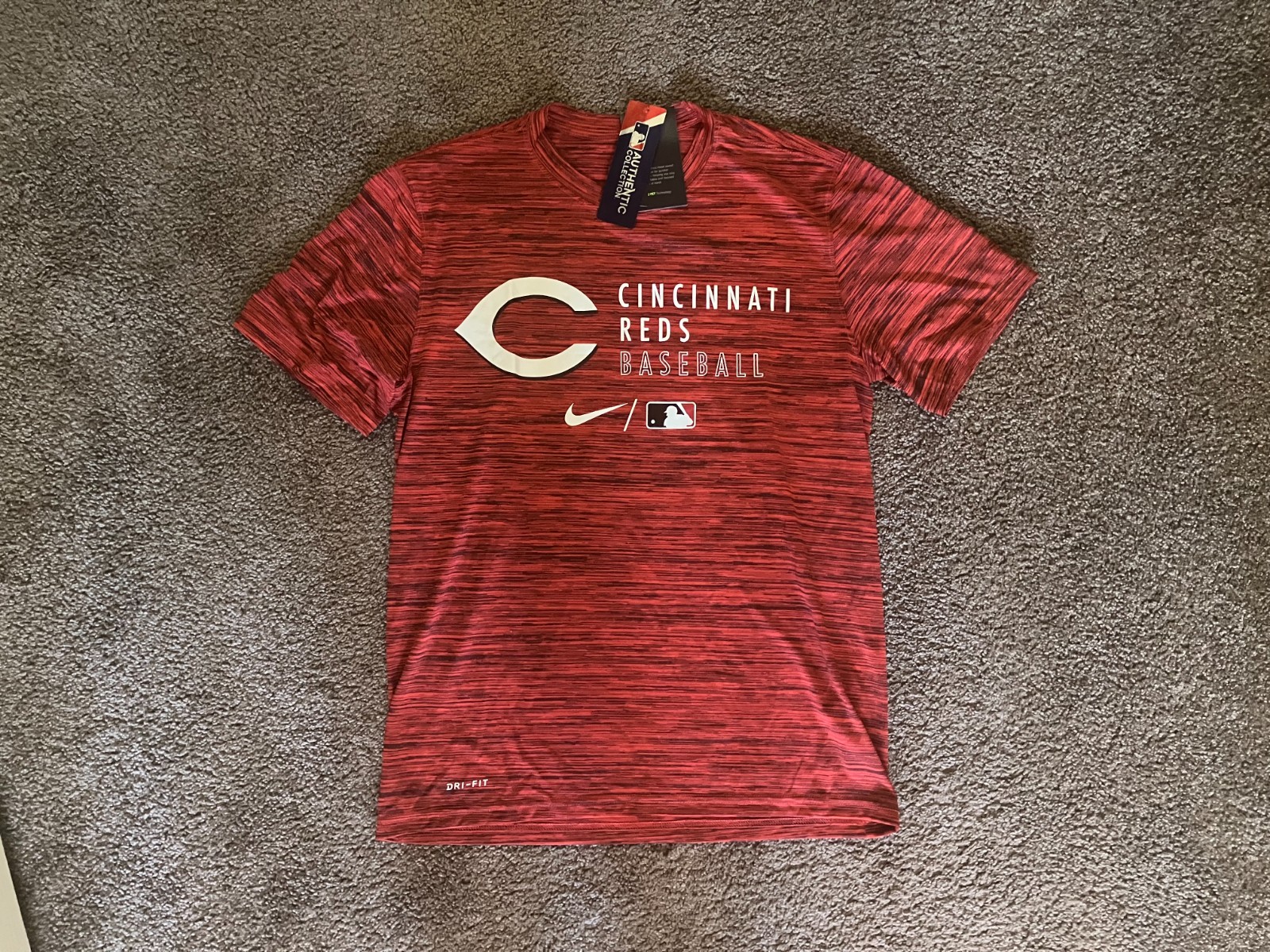 Cincinnati Reds Nike Dri-Fit MLB Baseball Shirt - Size Men's Medium gallery