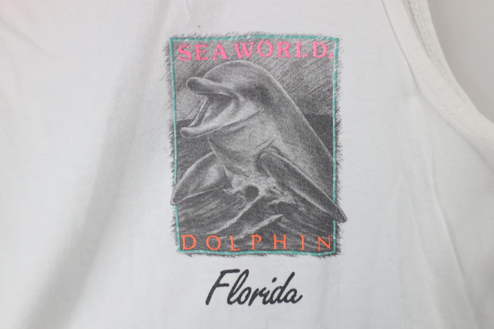 Vintage 90s Mens Large Spell Out Sea World Dolphin Florida Tank Top T-Shirt USA gallery