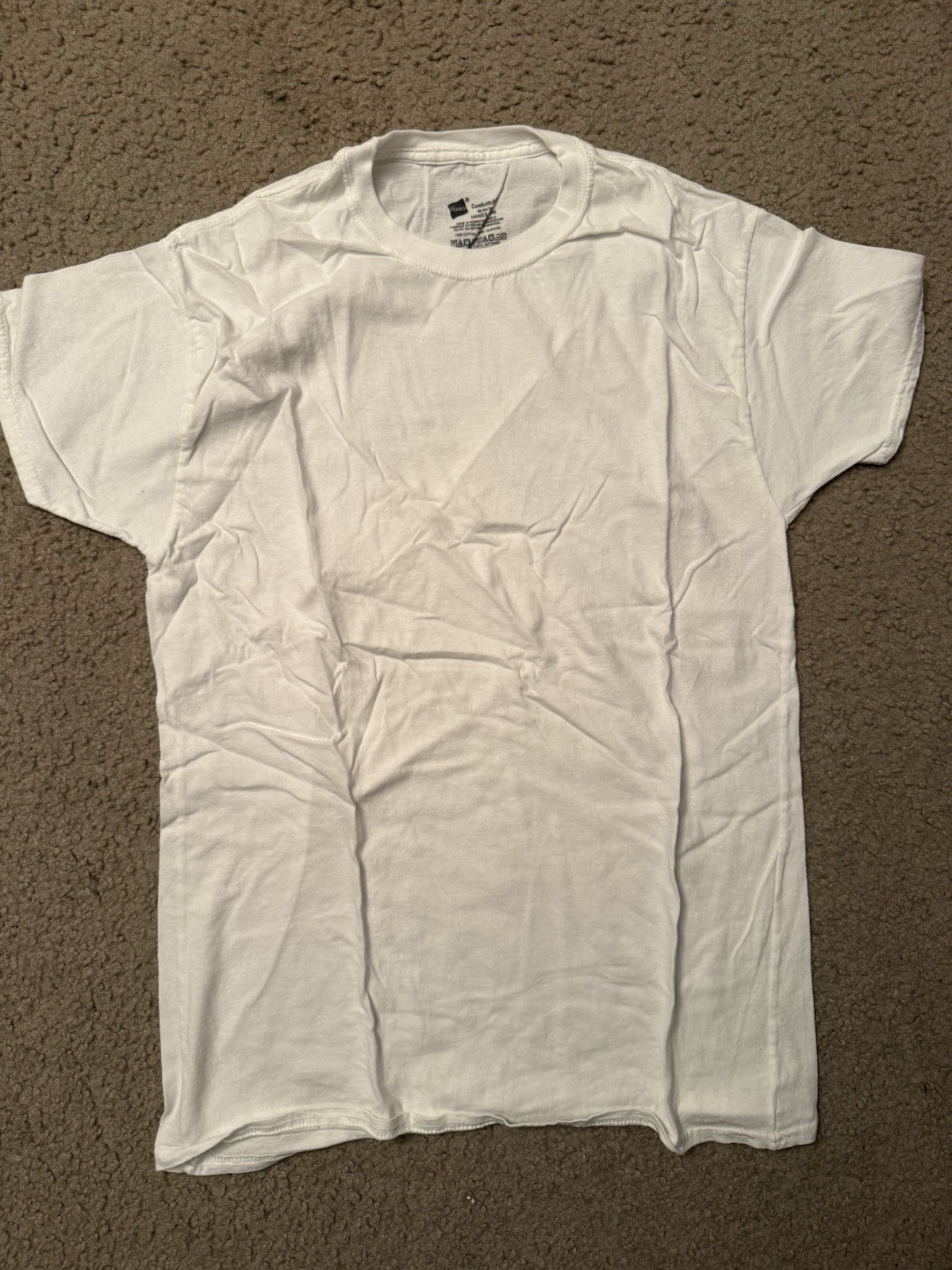 Hanes Plain White T-shirt Medium gallery