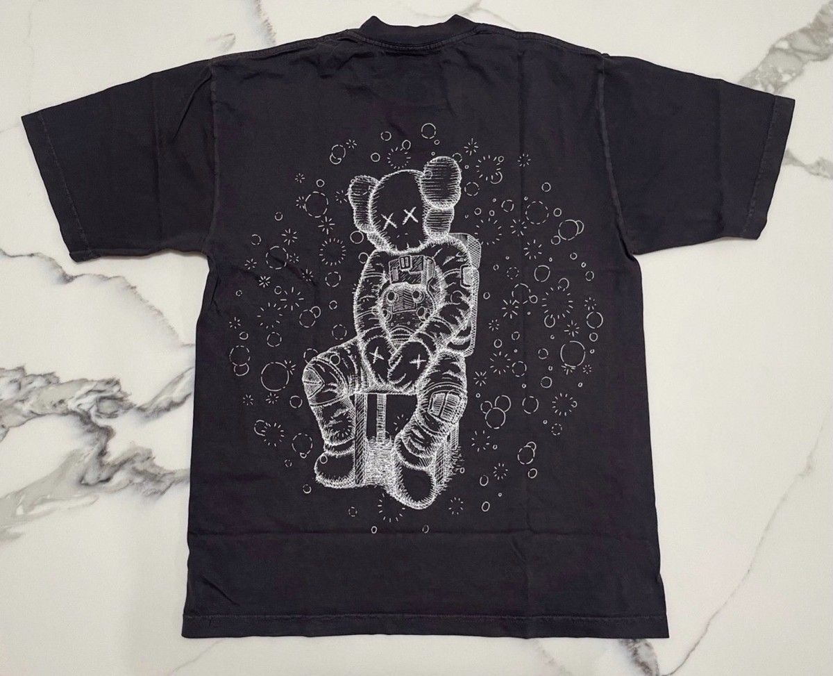 KAWS x Kid Cudi Moon Man Glow In The Dark Tee 100% Authentic SEALED SMALL