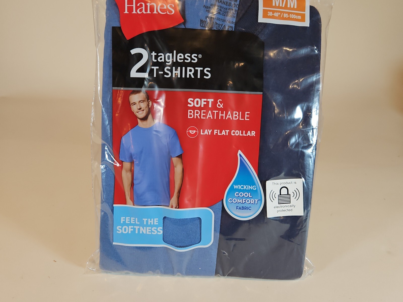 Hanes Men’s 2 Tagless Soft Breathable Light Dark Blue T-Shirt Pack, Medium Size.
