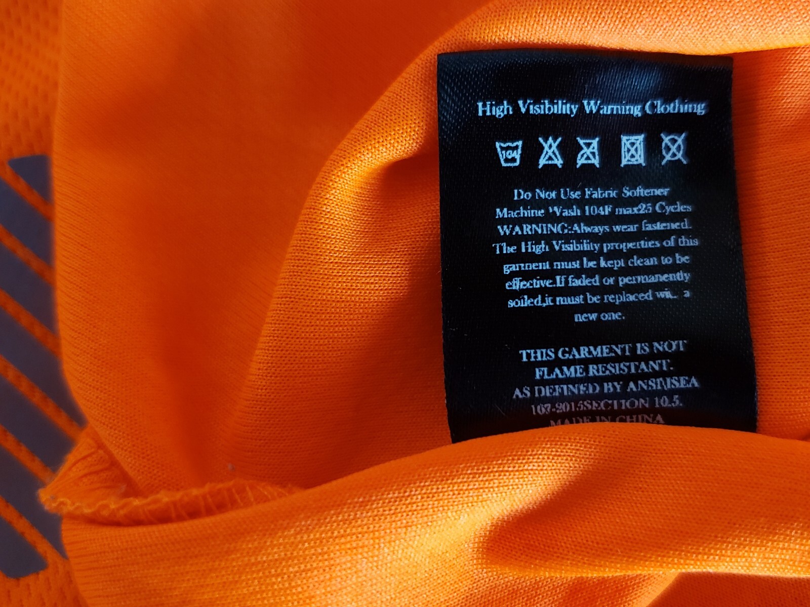 HI VIS Short Sleeve T-Shirt Size Large ANSI/ISEA Class 2 Hi-Reflective Pre-owned gallery