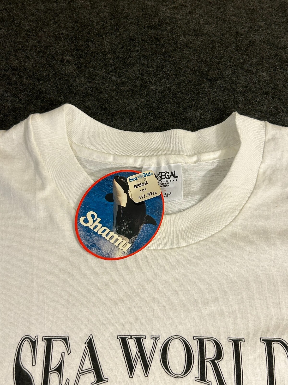 Vintage Sea World San Segal XCII Orca Shamu Dolphin White SS Shirt Large NWT gallery
