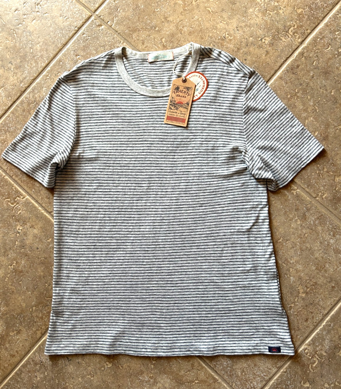 Faherty Vintage Chambray Tee T Shirt Men's XL Silver Sea Grey Striped $78 NWT gallery