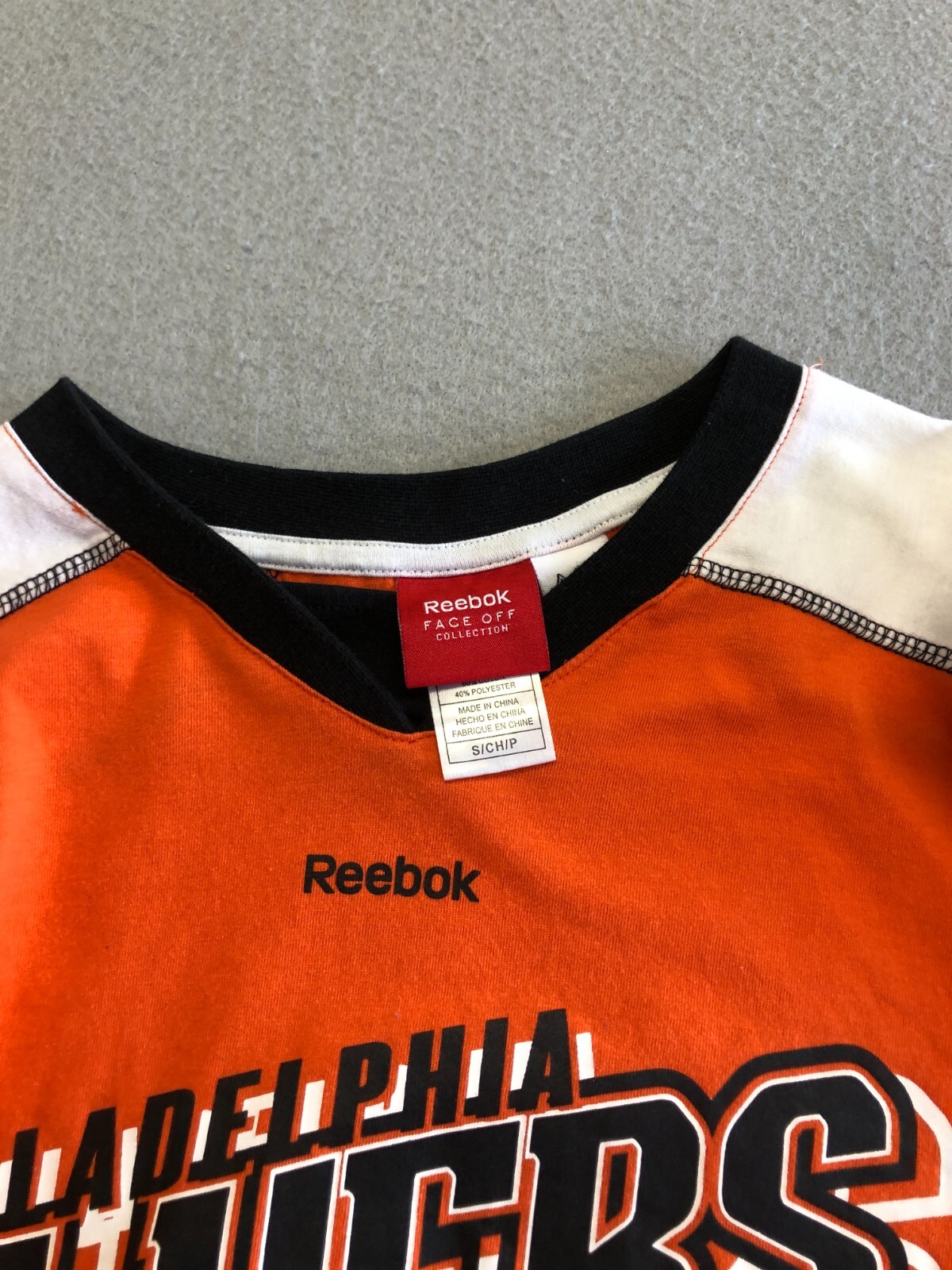 Philadelphia Flyers T Shirt Mens Small Reebok Face Off NHL Hockey Sports Fan Tee gallery