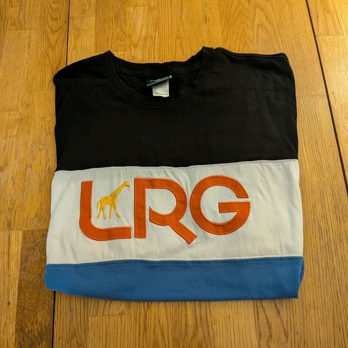 LRG Men’s 3XL Black White Blue Colorblock Logo Crew Neck Short Sleeve Tee gallery