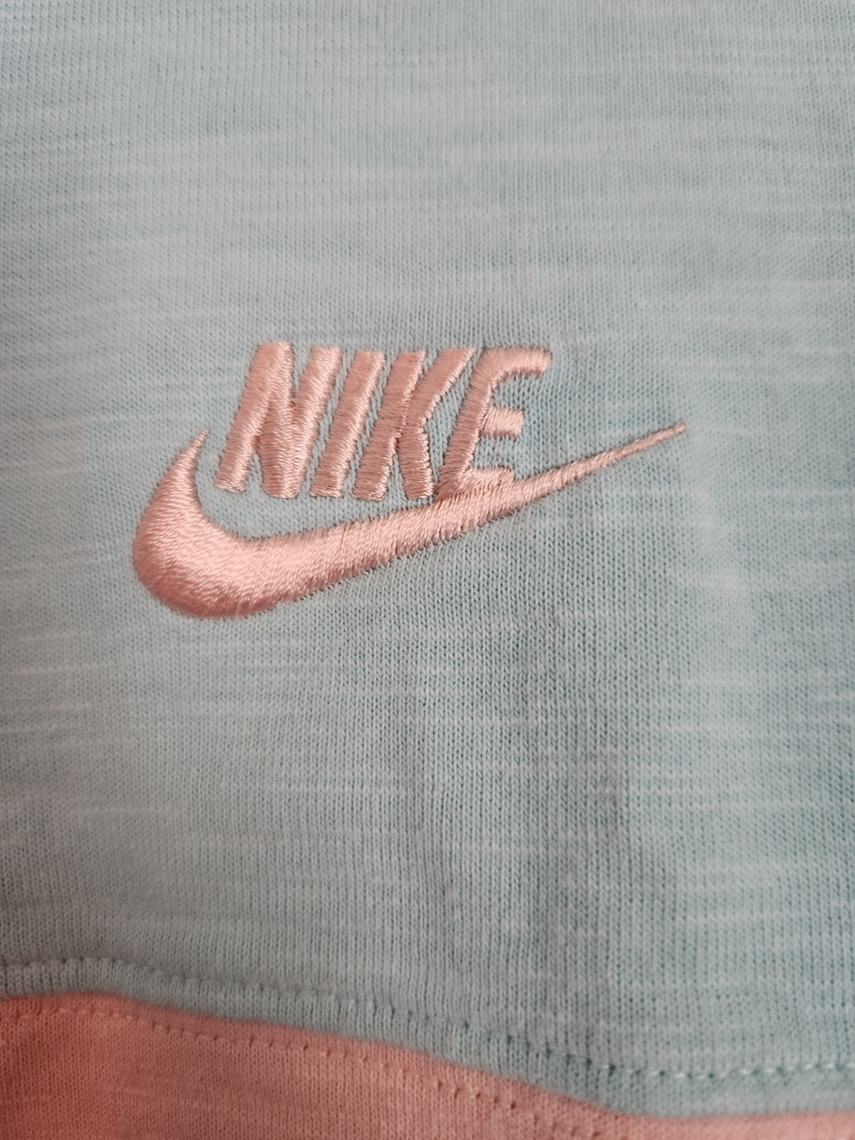 Nike Sportswear Size L Short Sleeve TShirt CZ9980-382 Cotton gallery