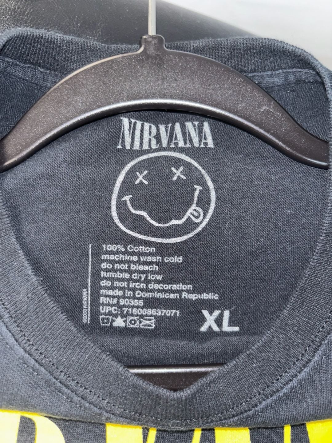 Nirvana Smiley Face Graphic Band T-Shirt Black XL gallery