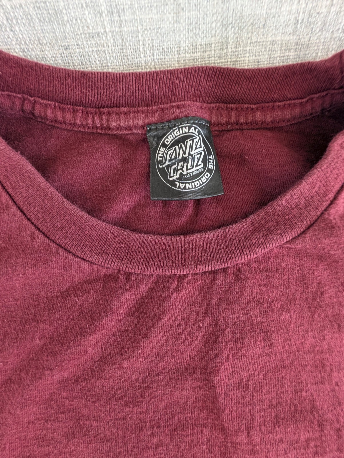Santa Cruz Mens Burgundy Screaming Hand Graphic Short Sleeve Skateboarding Shirt gallery