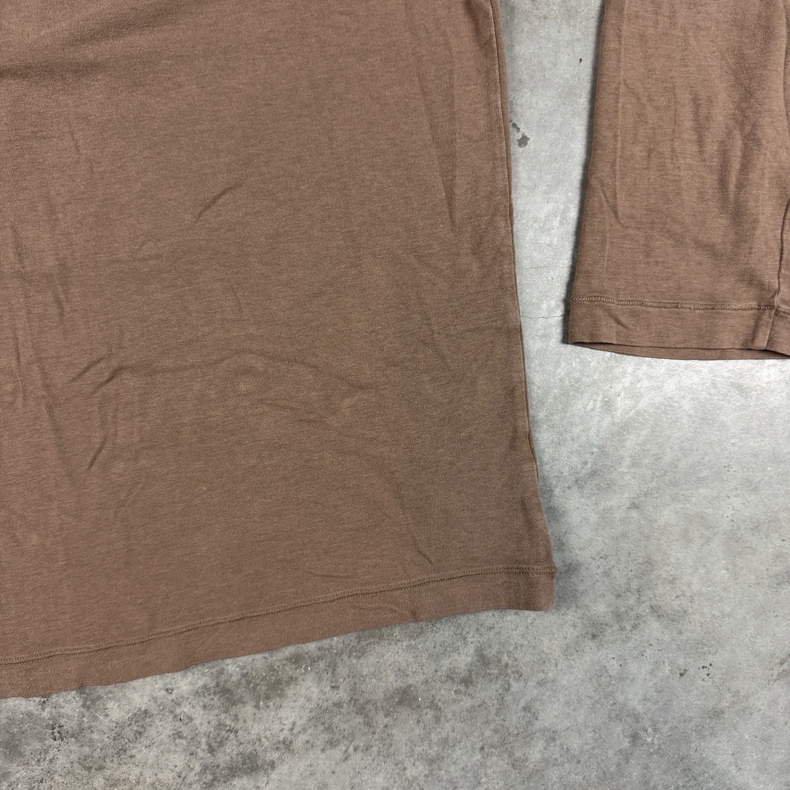 Skims T Shirt Mens Small Brown Long Sleeve Stretch Comfort Flaws gallery