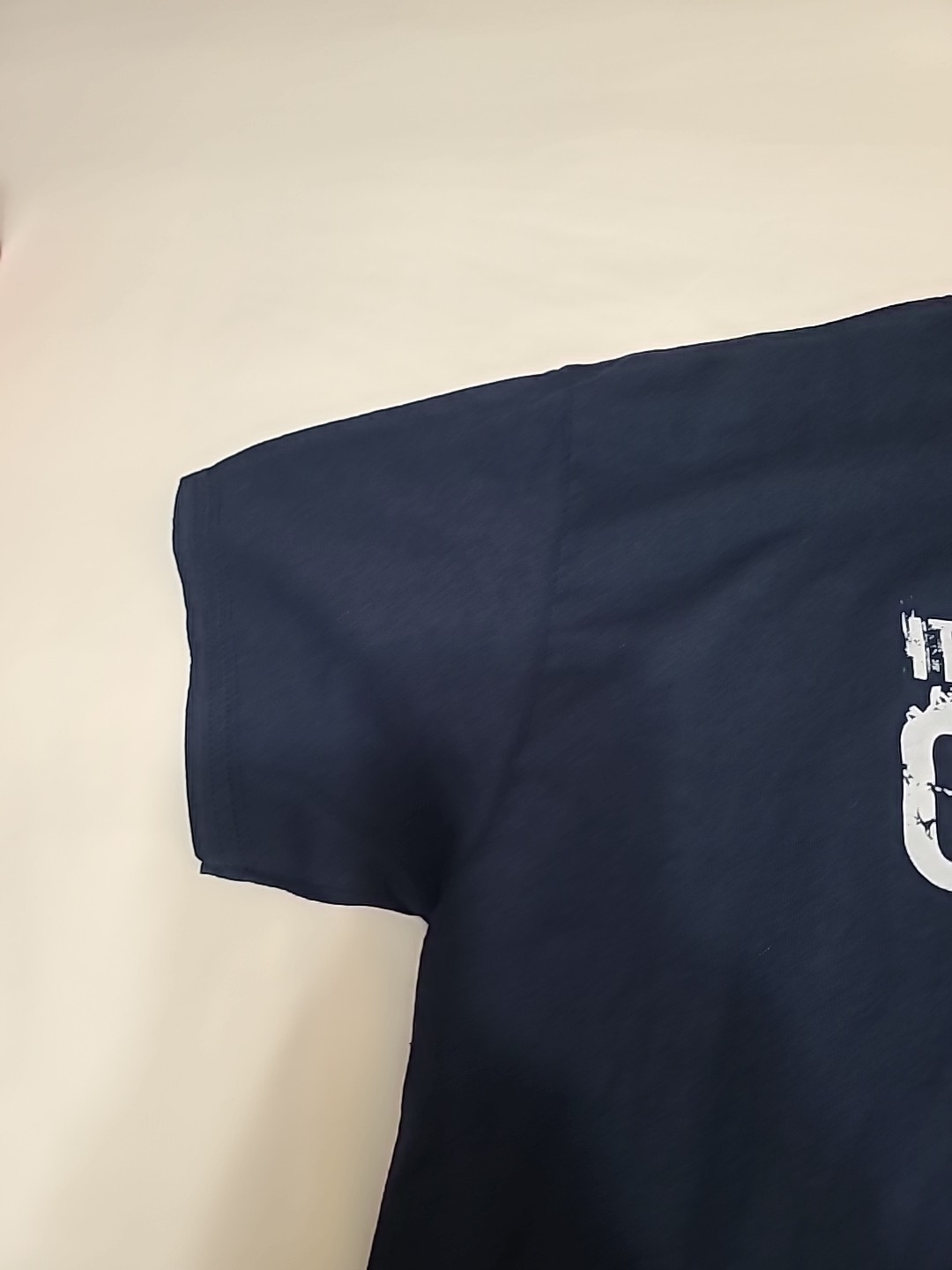 Gildan Navy Blue S/S DEADLIEST CATCH Discovery Channel T-Shirt; Size XL gallery