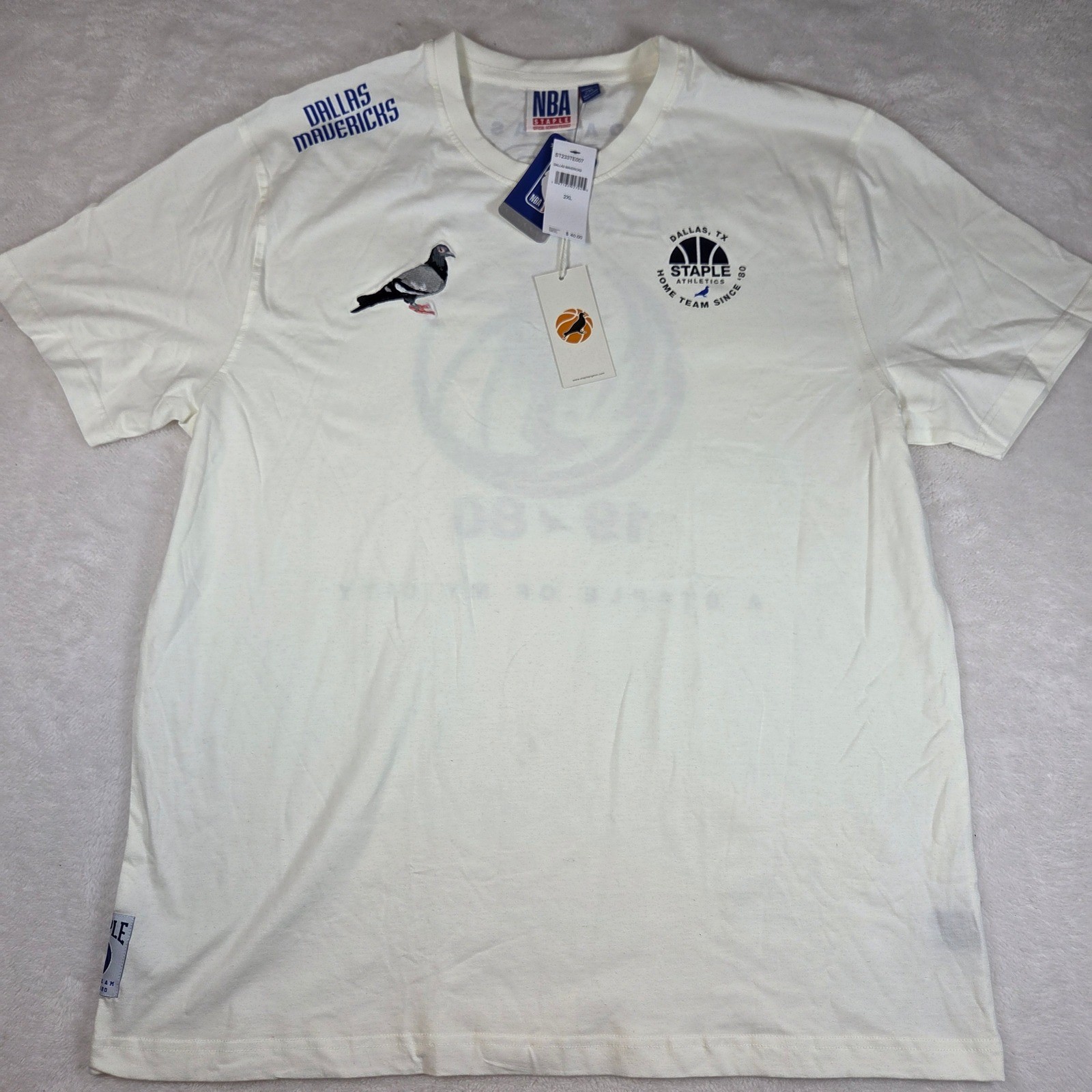 NBA Staple Pigeon Dallas Mavericks T-Shirt Mens 2XL Cream ST233TE007 New
