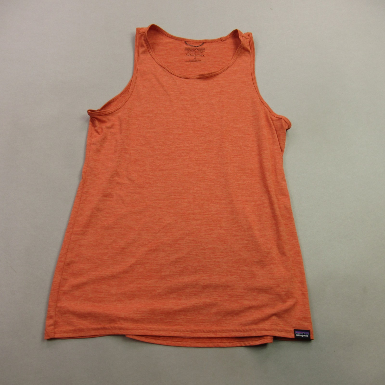 Patagonia Shirt Mens Small Sleeveless Crew Neck Workout Lightweight Orange
