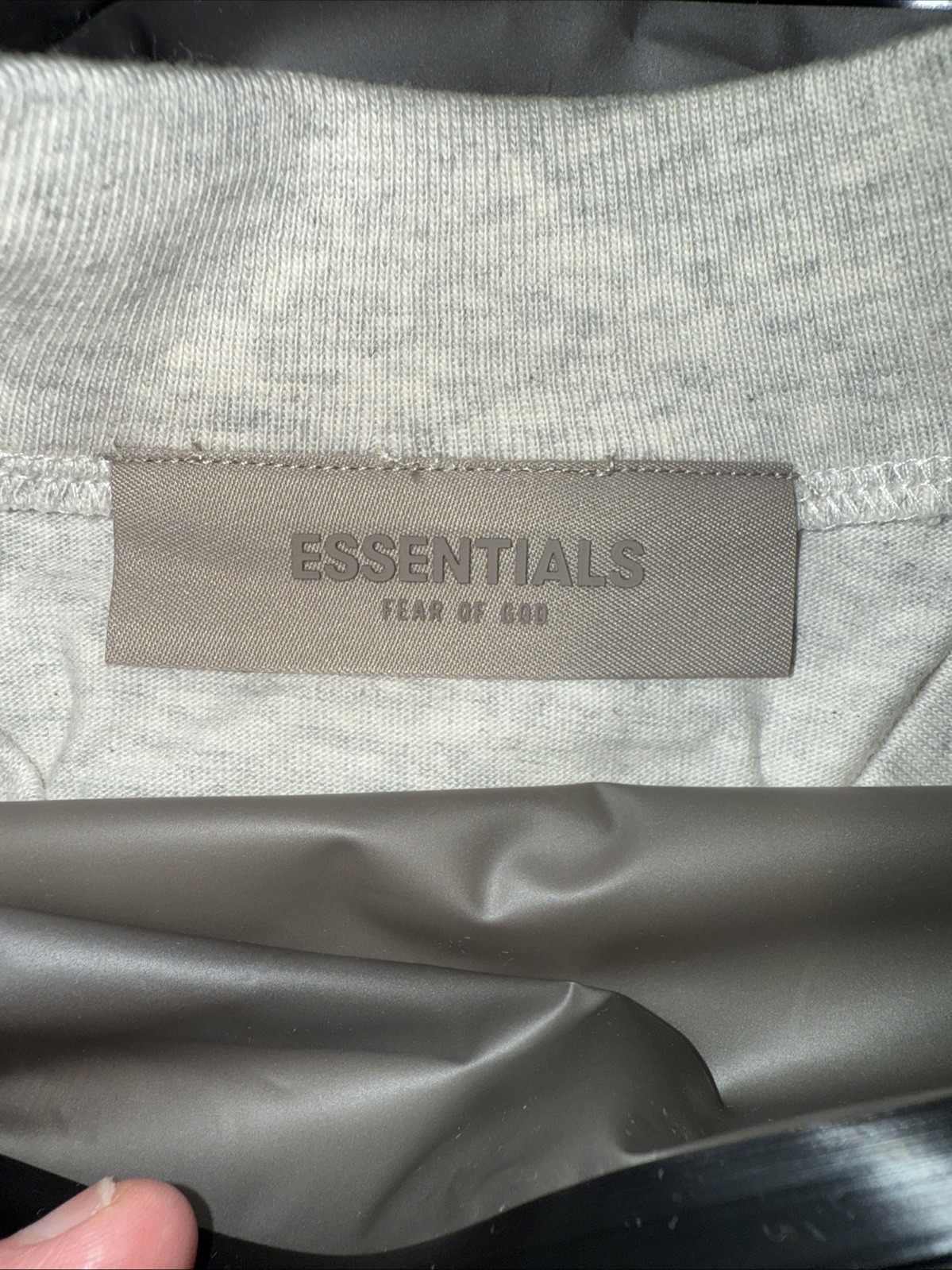 NWT FEAR OF GOD ESSENTIALS T-SHIRT SS22 "Light Oatmeal" AUTHENTIC (SIZE XS-XXL) gallery
