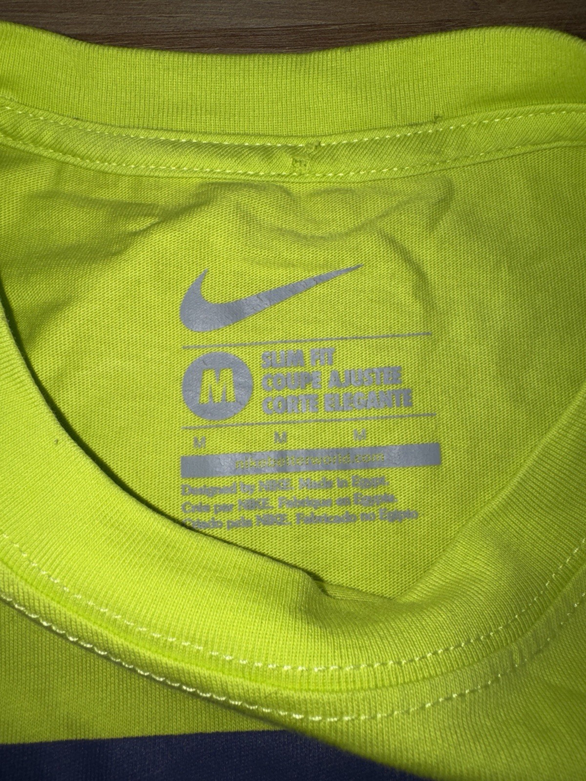 Nike FCB FC Barcelona Soccer Tee Volt T-Shirt Size Medium 628037-382 Used gallery