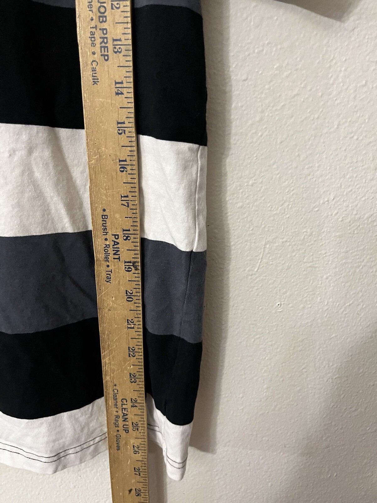 Steves Jeans Mens Size Small Black White Grey Shirt gallery