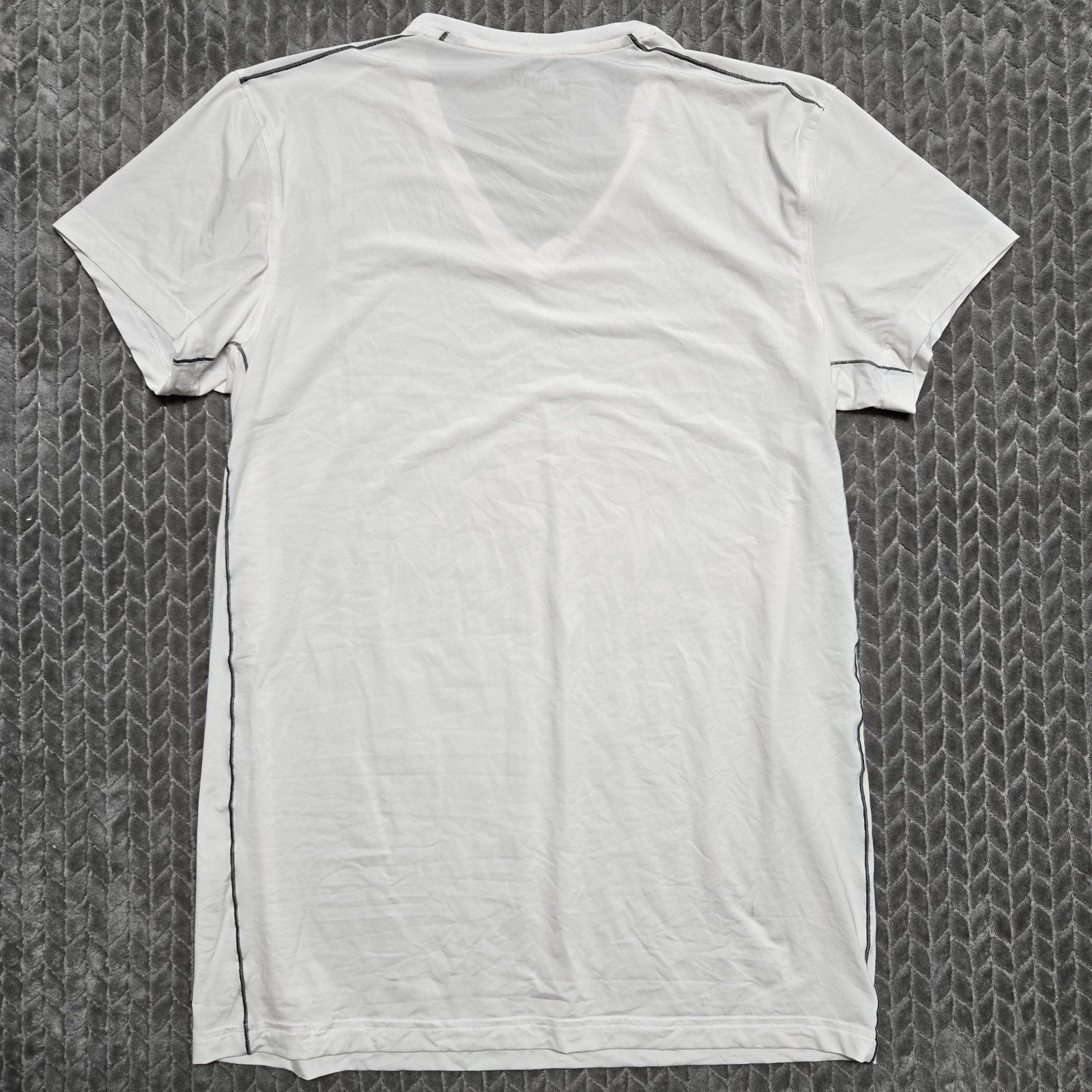 Duluth Shirt Mens Large White Armachillo Performance Quick Dry Cooling gallery