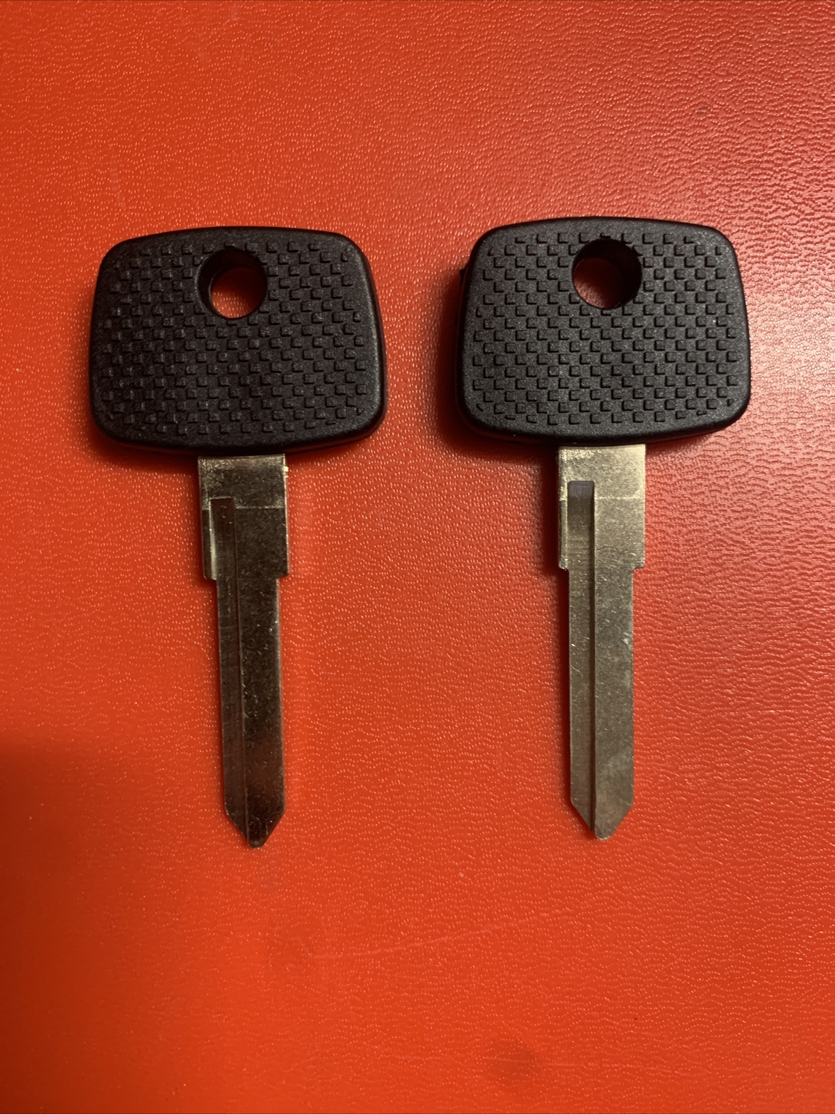 2 New 2002-06 Dodge Freightliner Mercedes Sprinter Key Blank With T5 Chip Inside