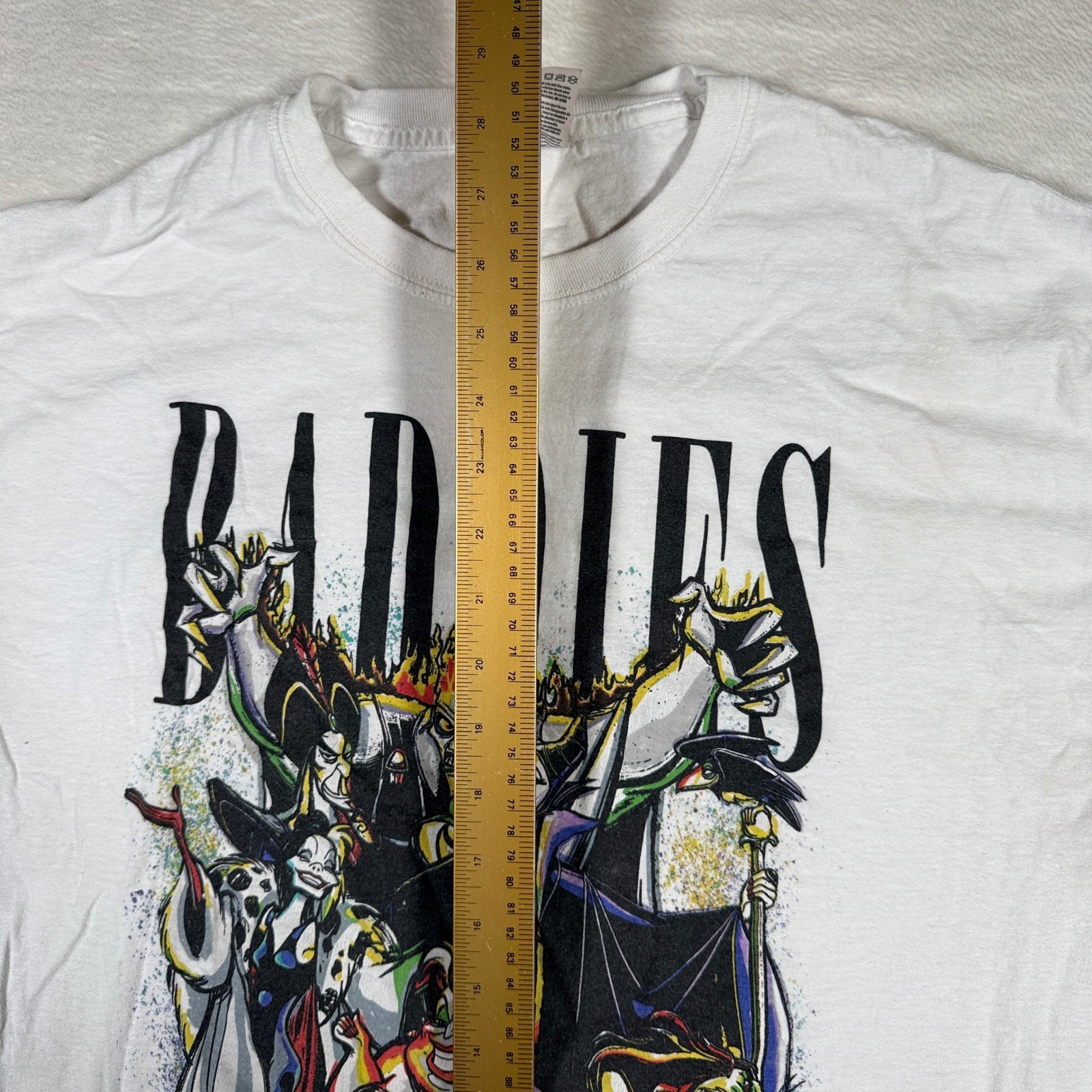 Disney Villains Badges T Shirt XL White Graphic Tee Ursula Maleficent Cruella gallery