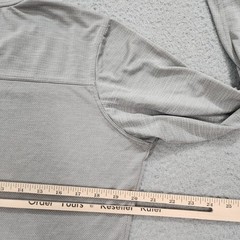 Kuhl Shirt Mens Medium Gray Engineered Crew Breathable Lightweight Hike *Read*