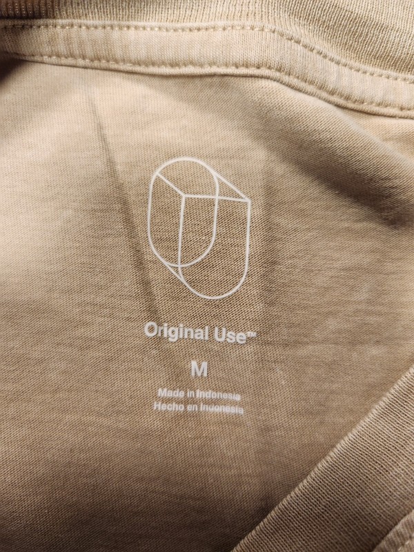 Original Use T-Shirt Men Medium Beige Long Sleeve Crew Neck Pullover Regular Fit gallery