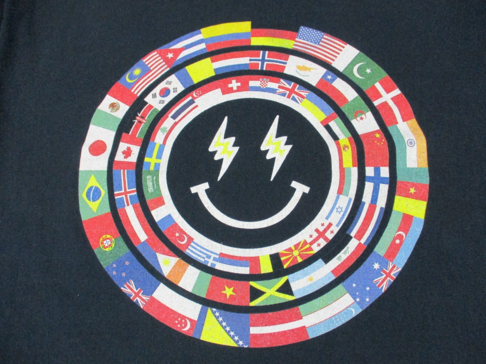 J Balvin Shirt Mens Medium Black Red Smily Face International Flags Crew Neck gallery