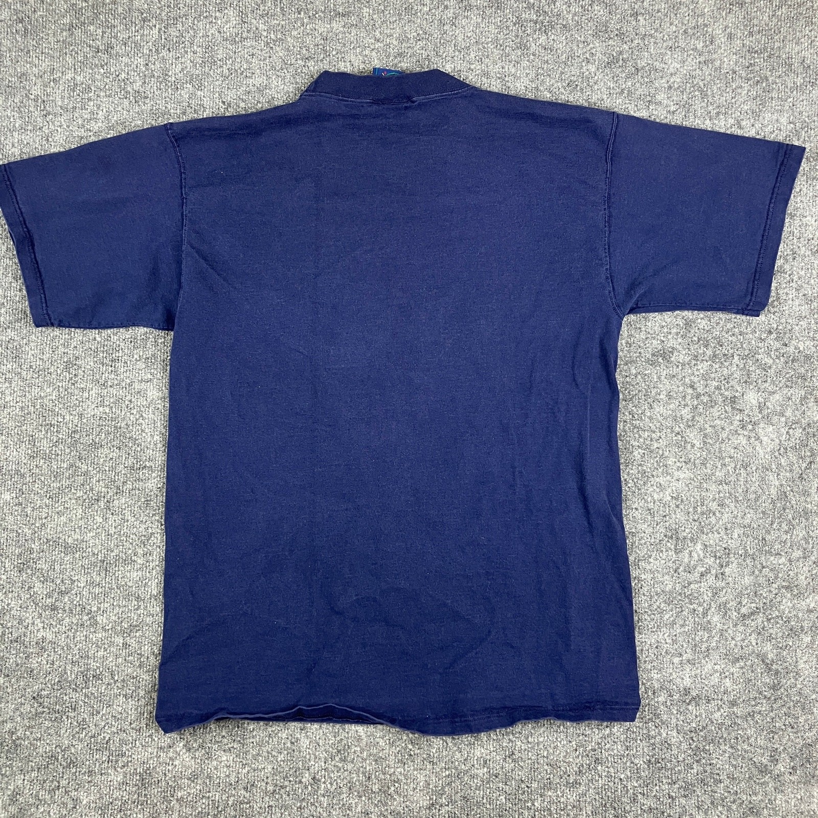 Rainforest Cafe Mens L T-Shirt Navy Blue Toucan Embroidered Logo Vintage gallery