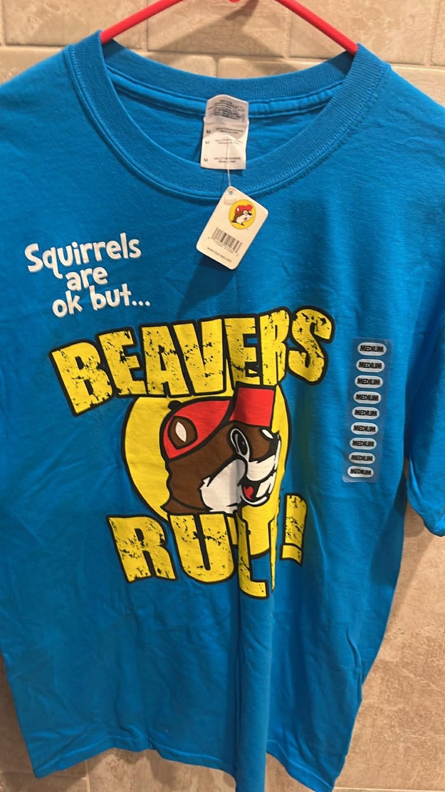 T-shirt new men's medium Buc-ees Beaver's Rule squirrels are ok, but blue gallery
