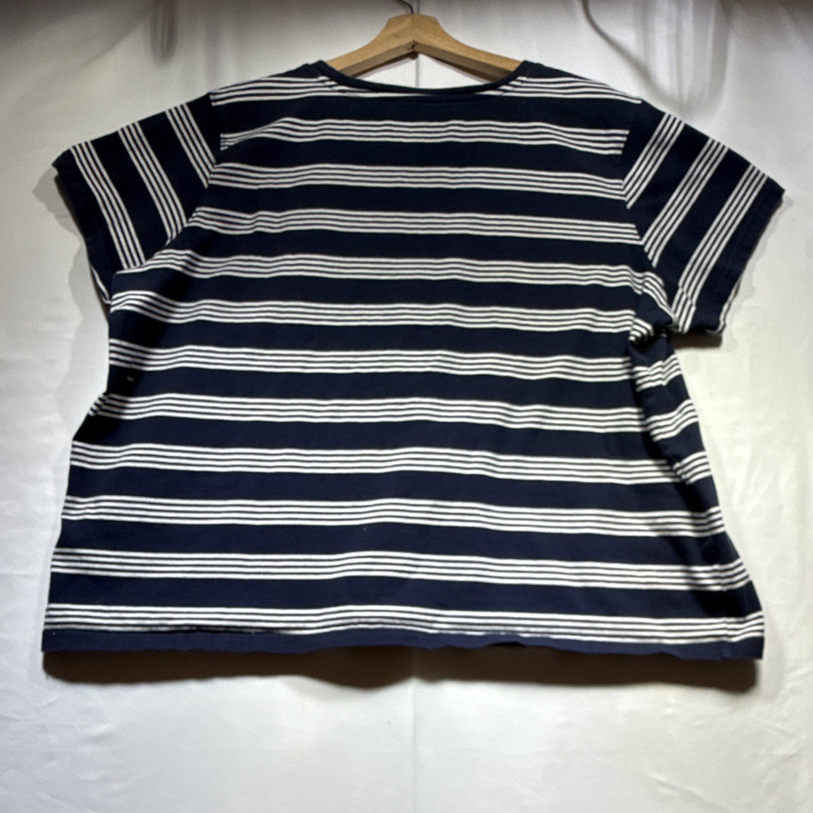 L.L.Bean Men's Navy/White Striped Logo Crew Neck Short Sleeve Knit Tee 2X gallery