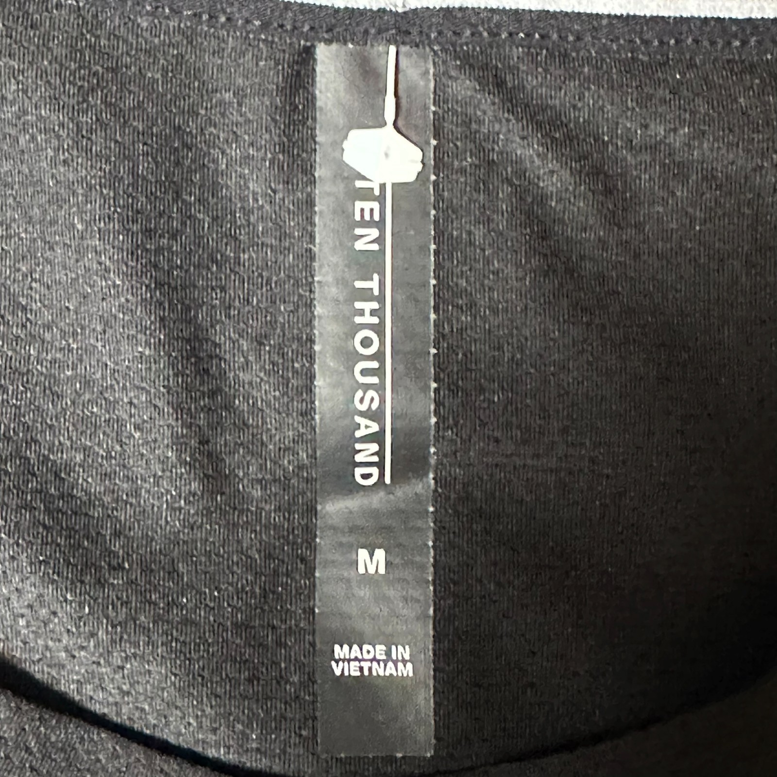 Ten Thousand Versatile Tee Mens Size M Black Short Sleeve Stretch Wicking NWT gallery
