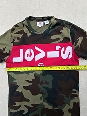 Levi’s Men’s Camo T-Shirt Size M Regular Fit Cotton Crew Neck