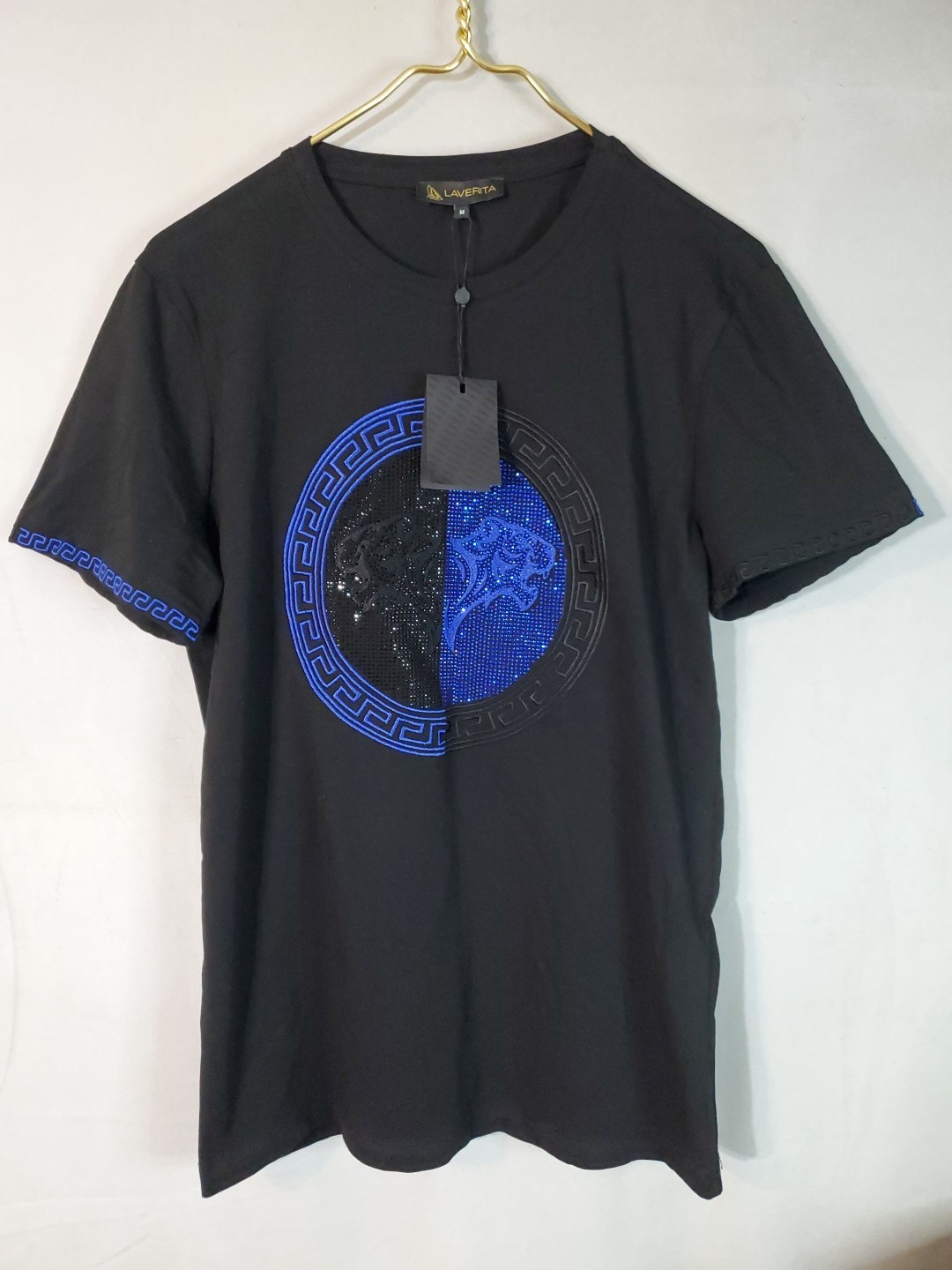 Laverita Men's Size Medium Designer Beaded Medalian Studded T-shirt Monogram gallery