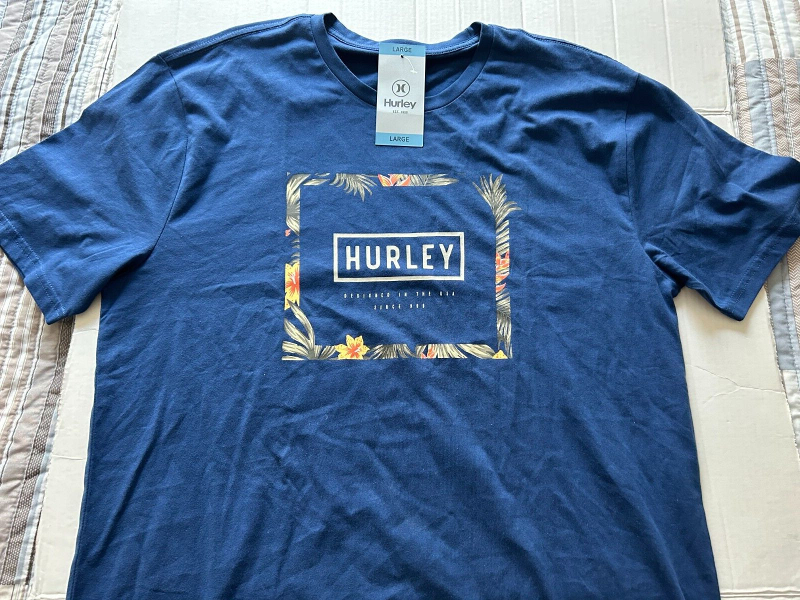 HURLEY SIZE LARGE DARK BLUE SHORT SLEEVE T-SHIRT...SEE DESCRIPTION gallery