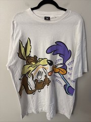 Vintage Single Stitch Wile E. Coyote & Road Runner Large Graphic T-shirt P2P 25”
